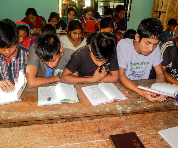 DSCN0039-8 Children of the Hills Students studying books